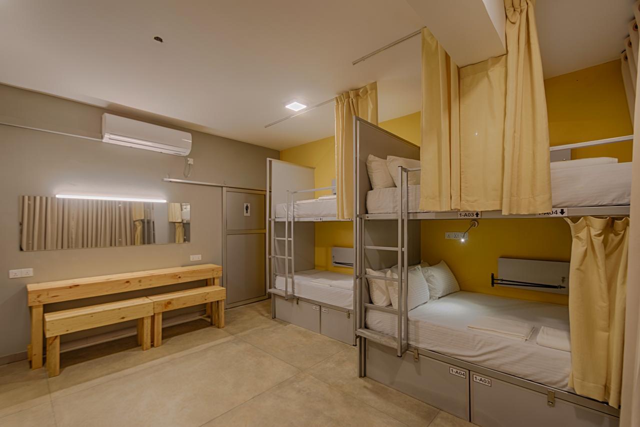 My Little Island Hostel Коломбо Екстериор снимка